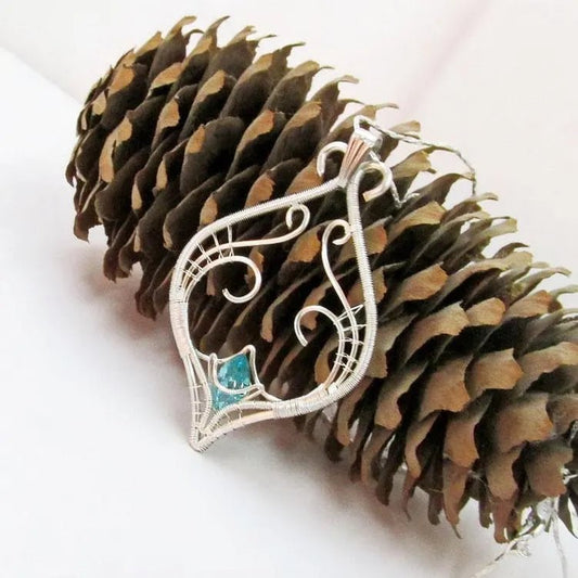 "Elven Dream" Fantasy Crystal Pendant - Elven Rose